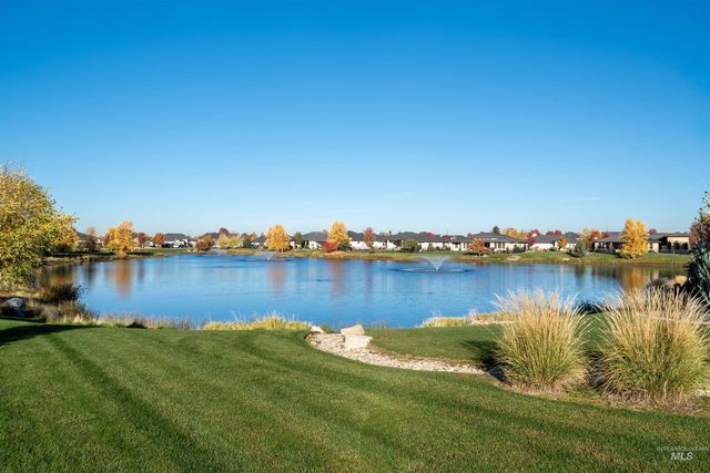 9282 W Deerfawn Drive, Star, ID 83669