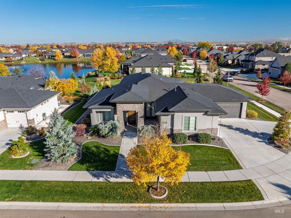 9282 W Deerfawn Drive, Star, ID 83669