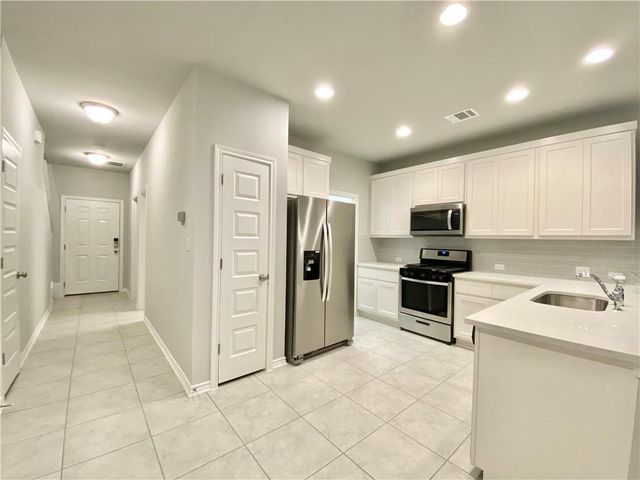 1701 Yaupon Grove LN, Leander, TX 78641