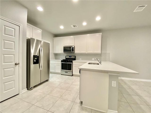 1701 Yaupon Grove LN, Leander, TX 78641