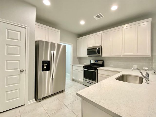 1701 Yaupon Grove LN, Leander, TX 78641