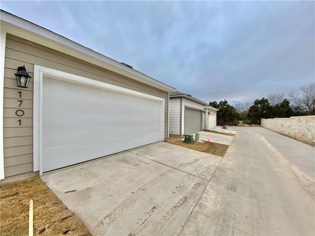 1701 Yaupon Grove LN, Leander, TX 78641