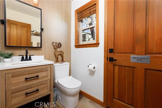 26575 Kings Court, Lake Arrowhead, CA 92352