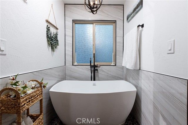 26575 Kings Court, Lake Arrowhead, CA 92352