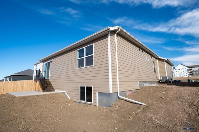 449 HENRY POTTER RD, Box Elder, SD 57719