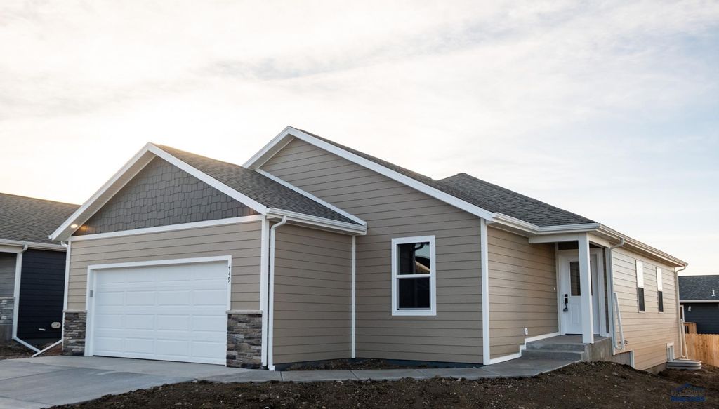 449 HENRY POTTER RD, Box Elder, SD 57719