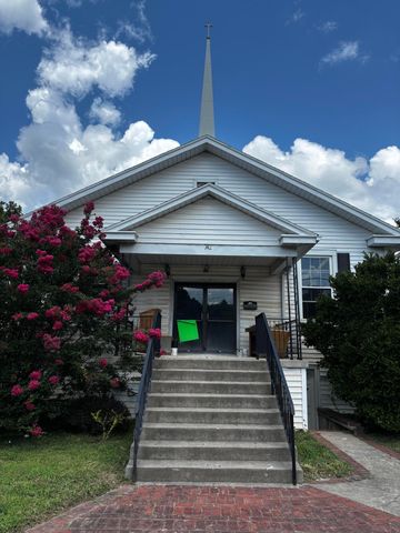 744 Benson Avenue, Frankfort, KY 40601