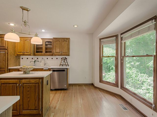920 NE 102nd Street, Kansas City, MO 64155