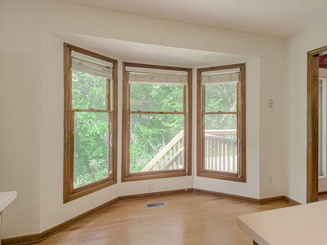 920 NE 102nd Street, Kansas City, MO 64155