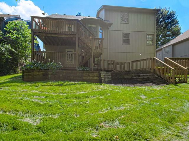 920 NE 102nd Street, Kansas City, MO 64155