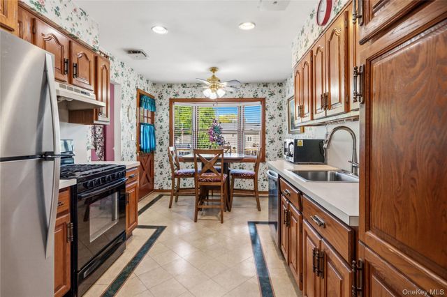 1632 Fairfax Avenue, West Islip, NY 11795