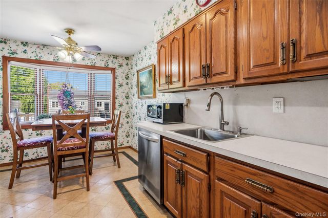 1632 Fairfax Avenue, West Islip, NY 11795