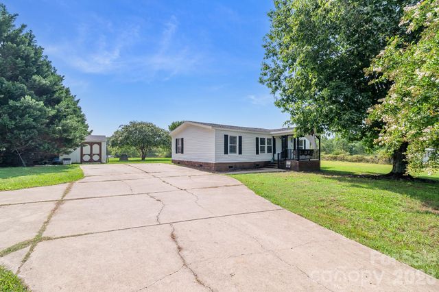 2412 Walnut Road, Lancaster, SC 29720