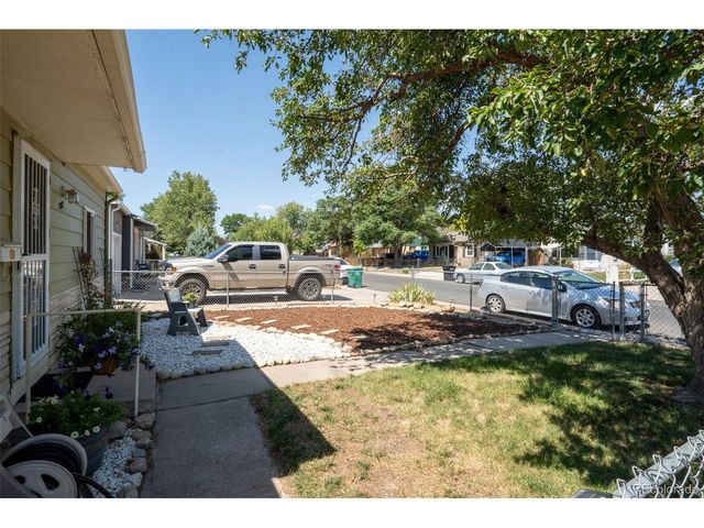 7811 Olive St, Commerce City, CO 80022