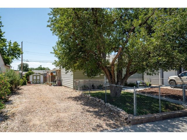 7811 Olive St, Commerce City, CO 80022