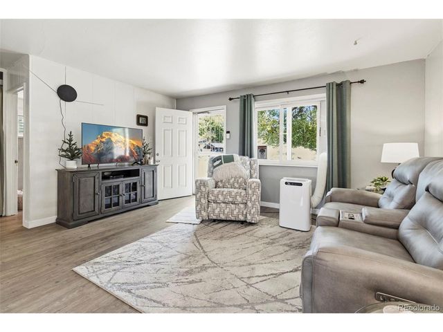 7811 Olive St, Commerce City, CO 80022