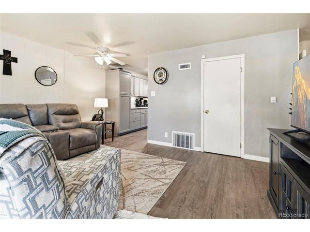 7811 Olive St, Commerce City, CO 80022