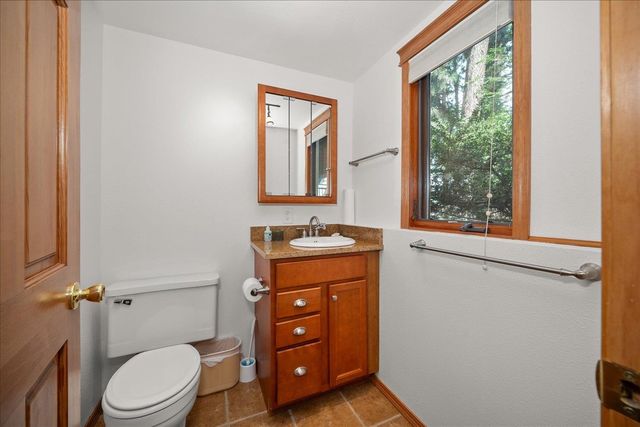 12504 N Fairview Rd, Mead, WA 99021