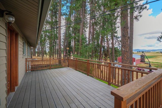 12504 N Fairview Rd, Mead, WA 99021