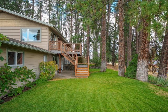 12504 N Fairview Rd, Mead, WA 99021