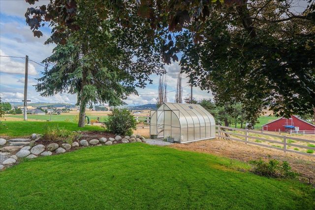 12504 N Fairview Rd, Mead, WA 99021