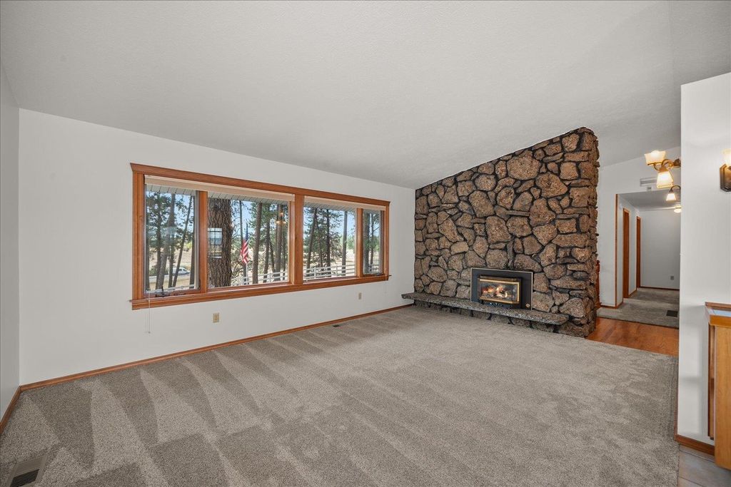 12504 N Fairview Rd, Mead, WA 99021 photo 3