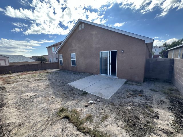 1749 GALLINAS Road NE, Rio Rancho, NM 87144