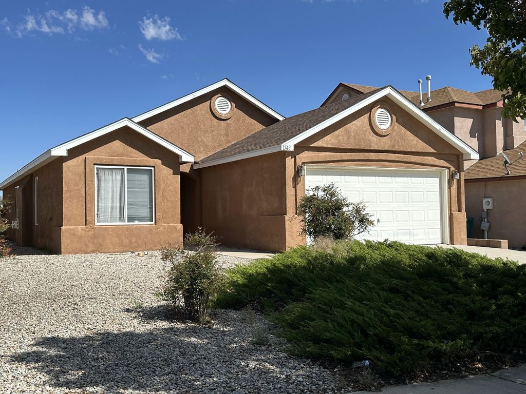 1749 GALLINAS Road NE, Rio Rancho, NM 87144