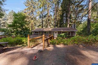 23515 Clark Dr, Philomath, OR 97370