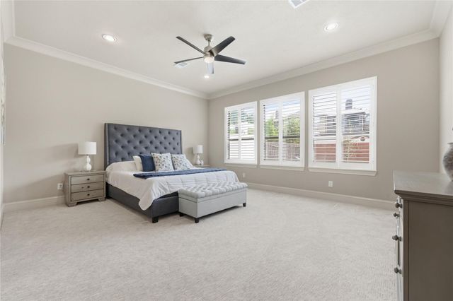 2111 Camden Creek Lane W, Houston, TX 77077