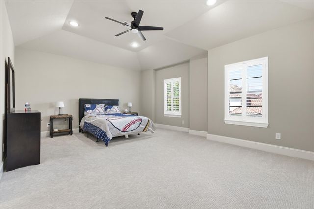 2111 Camden Creek Lane W, Houston, TX 77077