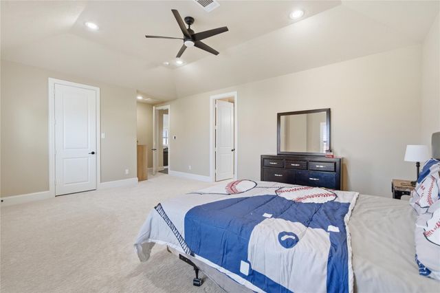 2111 Camden Creek Lane W, Houston, TX 77077