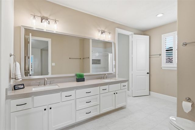 2111 Camden Creek Lane W, Houston, TX 77077