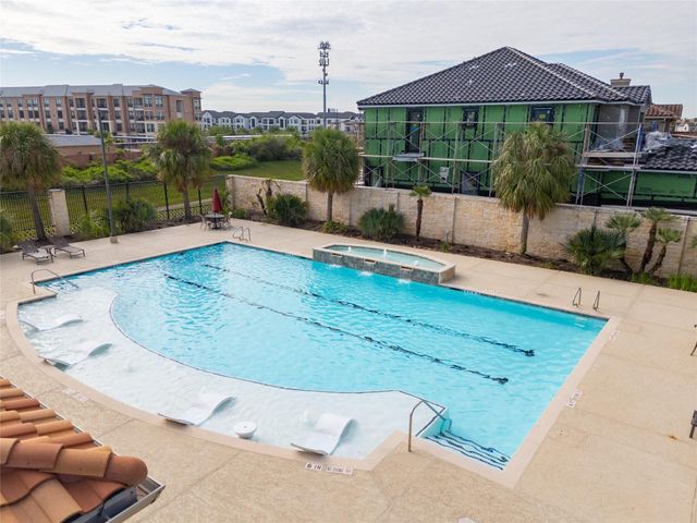 2111 Camden Creek Lane W, Houston, TX 77077