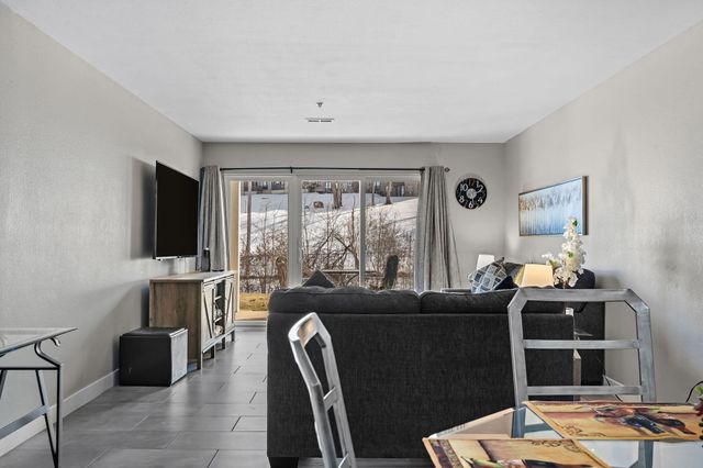 31 Golfshores Drive 10, Branson, MO 65616