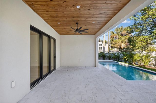 3702 S LYNWOOD AVENUE, Tampa, FL 33611