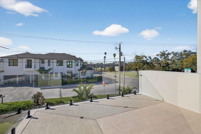 3702 S LYNWOOD AVENUE, Tampa, FL 33611