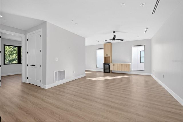 3702 S LYNWOOD AVENUE, Tampa, FL 33611