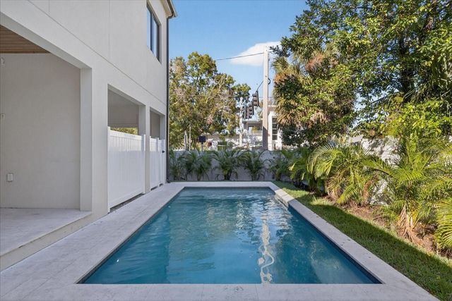 3702 S LYNWOOD AVENUE, Tampa, FL 33611