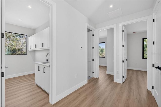 3702 S LYNWOOD AVENUE, Tampa, FL 33611