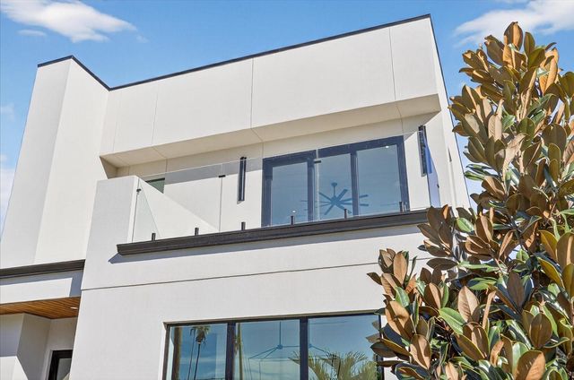 3702 S LYNWOOD AVENUE, Tampa, FL 33611