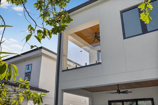 3702 S LYNWOOD AVENUE, Tampa, FL 33611