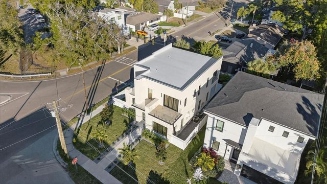 3702 S LYNWOOD AVENUE, Tampa, FL 33611