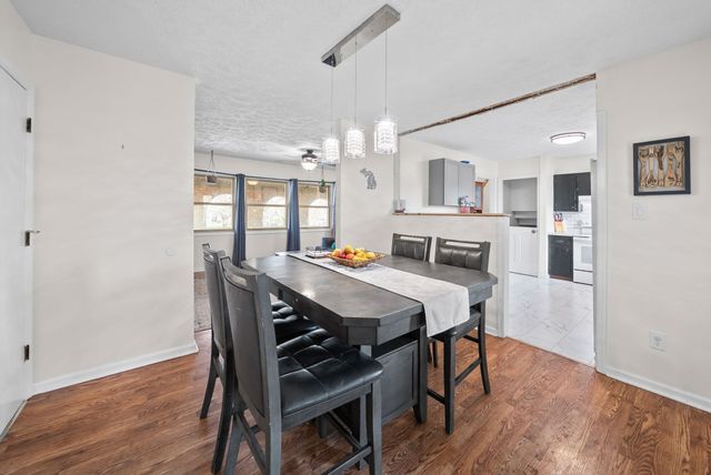 303 Bradley Ct, Hopkinsville, KY 42240