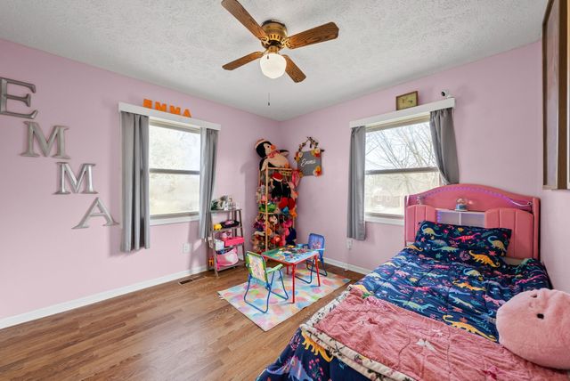 303 Bradley Ct, Hopkinsville, KY 42240