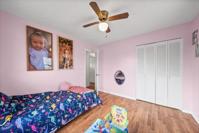 303 Bradley Ct, Hopkinsville, KY 42240