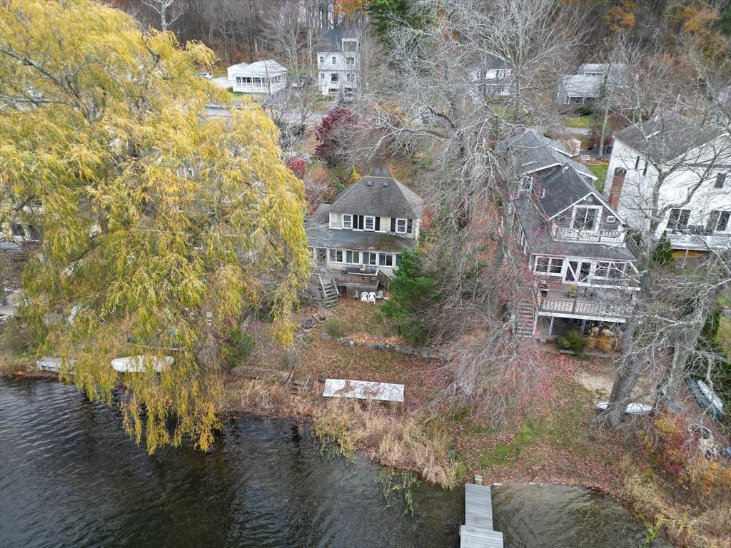 27 Taft Ave, Mendon, MA 01756