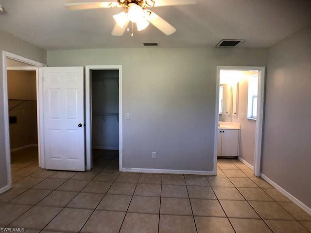 517 SE 16th PL, Cape Coral, FL 33990