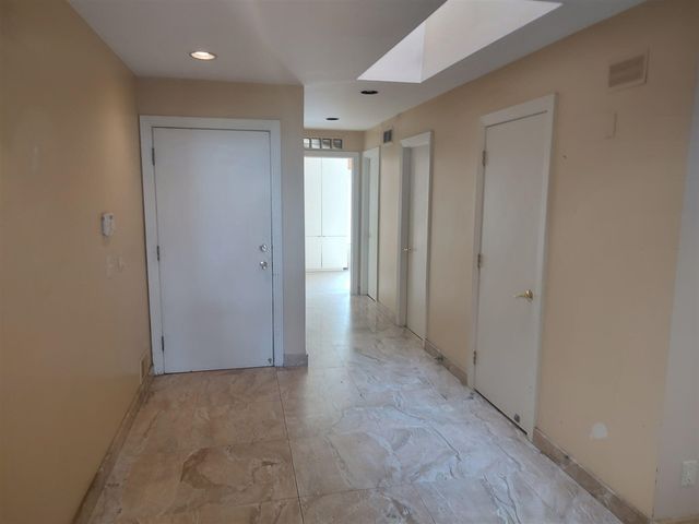 3541 Ridgeview Court, Bloomfield Hills, MI 48302