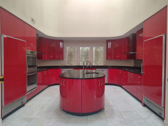 3541 Ridgeview Court, Bloomfield Hills, MI 48302